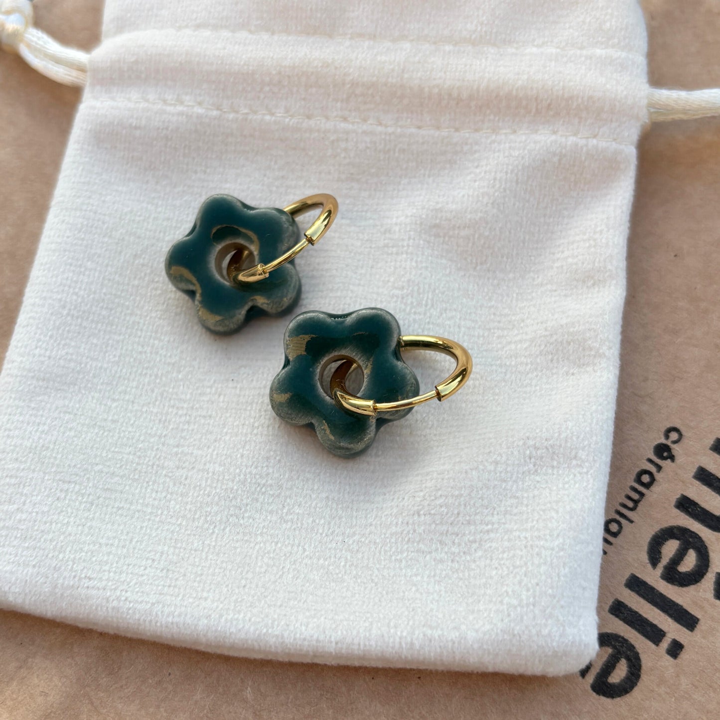Boucles d'oreilles fleurs en céramique Amélie Floch