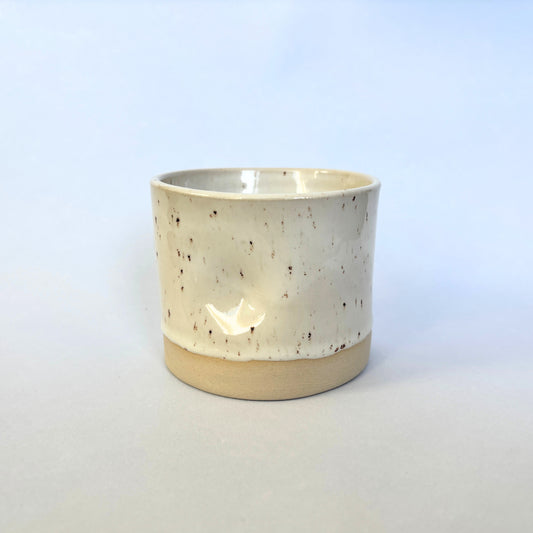 Tasse en céramique blanc moucheté Amélie Floch