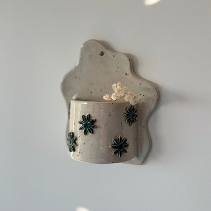 Vase mural fleurs vertes Amélie Floch