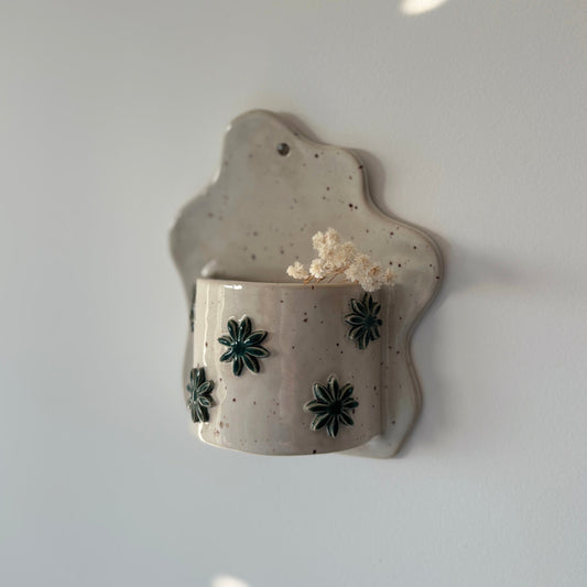 Vase mural fleurs vertes Amélie Floch